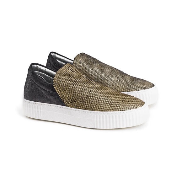 P448 Nine in Metallic gold Slide on Platform Shoe - Picture 3 of 8